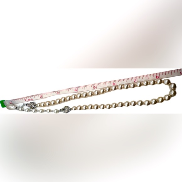 Beautiful Antique/Vintage Pearl Necklace-Preowned-Made in Japan, Silver Hardware - Picture 4 of 7